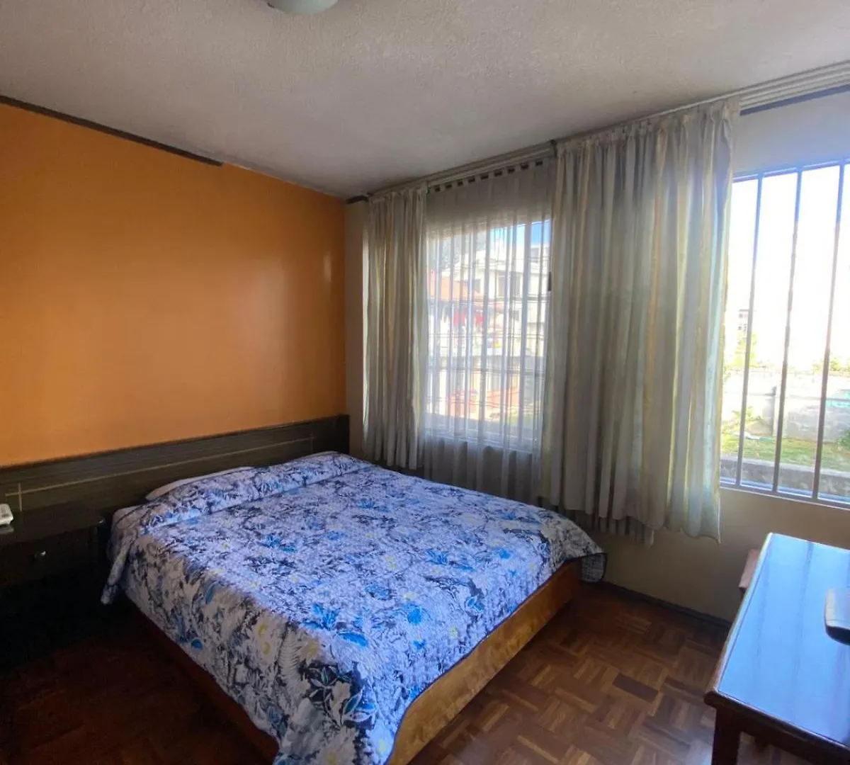 ****  Hotel Galaxy Quito Ecuador